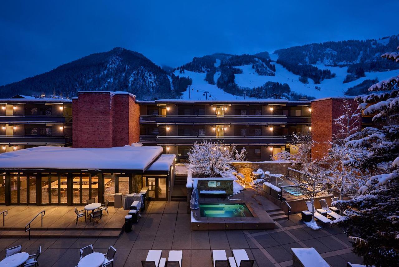 Aspen Square Condominium Hotel Exterior photo